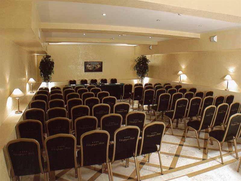 Champagne Garden Hotel Róma Üzleti fotó