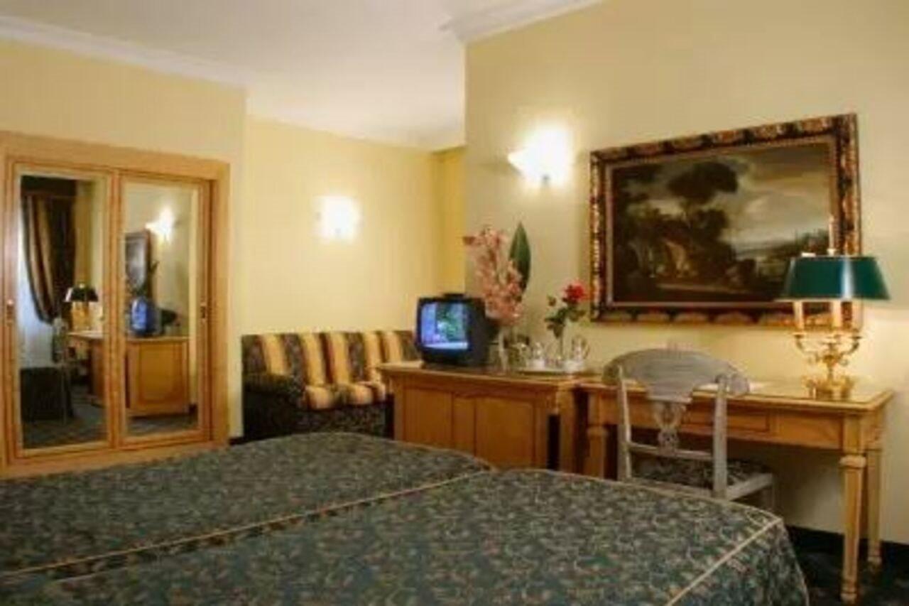 Champagne Garden Hotel Róma Szoba fotó